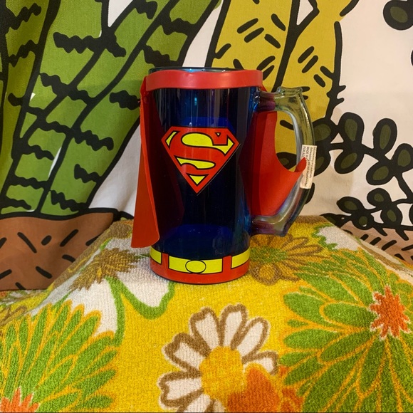 Superman cup